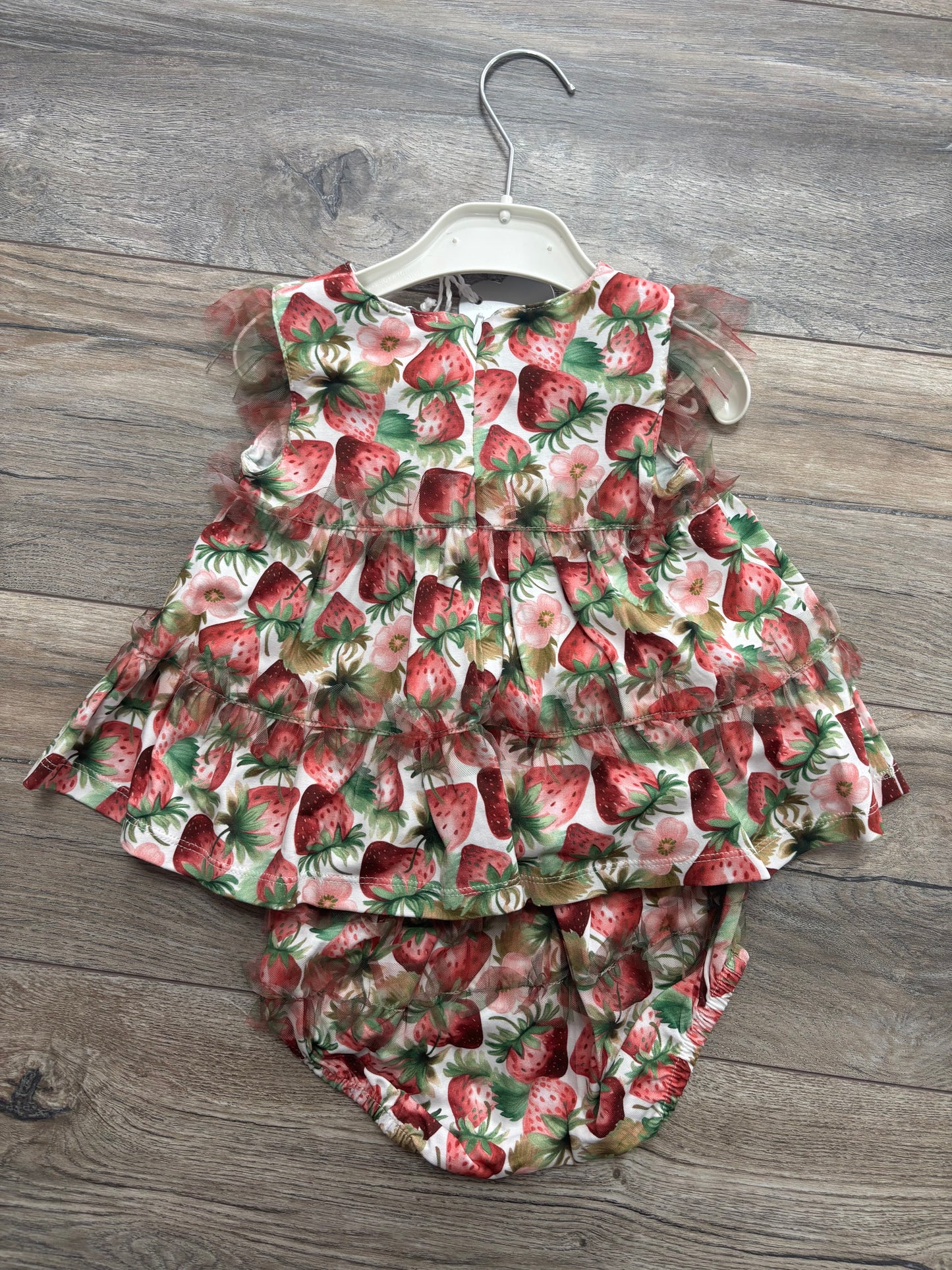 Deolinda Strawberry dress and pant set