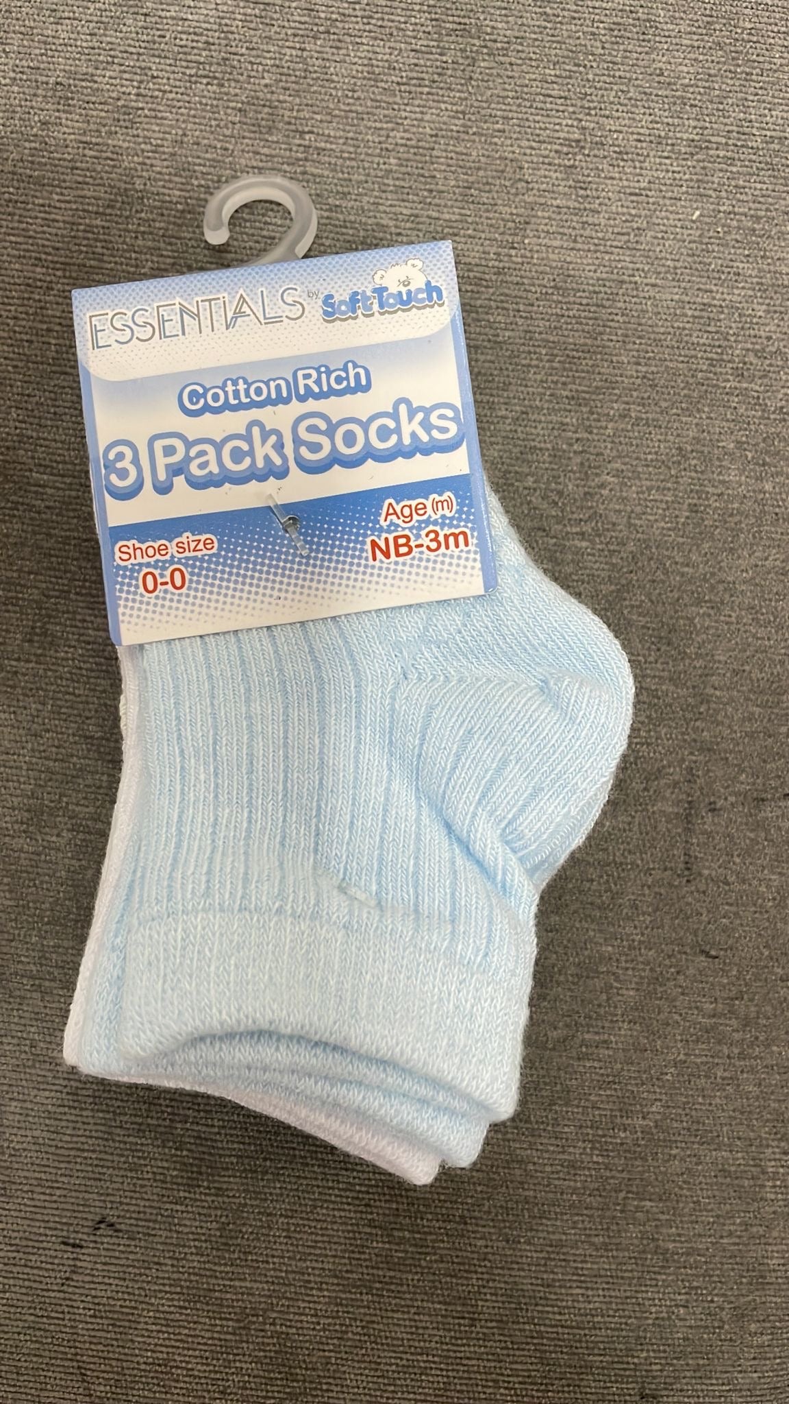 Three pack of socks