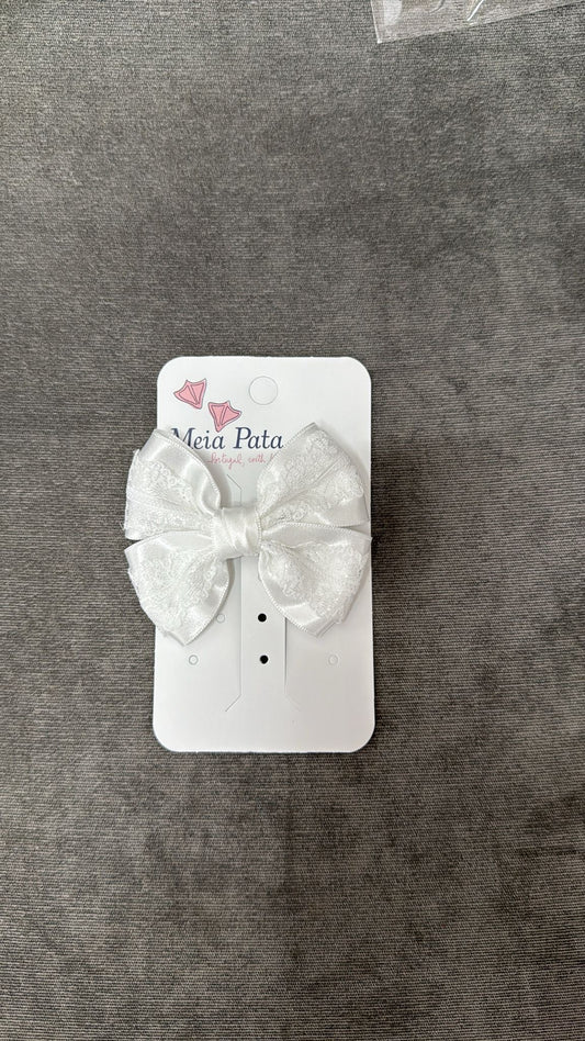 Meia Pata Lace Bow Clip